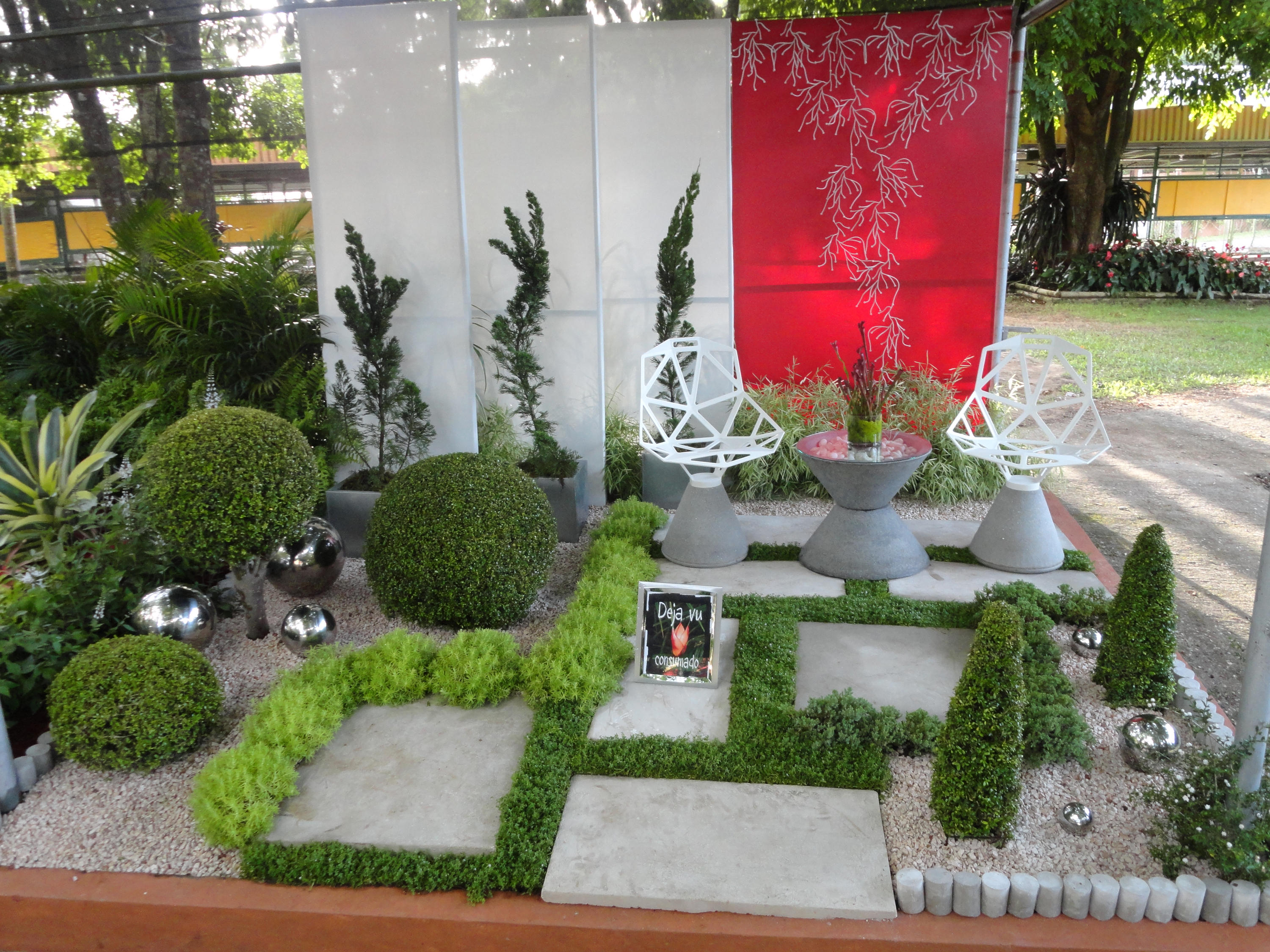 开云（中国） - 坐具|餐椅|办公家具|设计师家具|几何餐椅